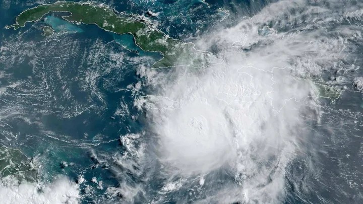 Quintana Roo en Alerta Naranja por Huracán “Beryl”