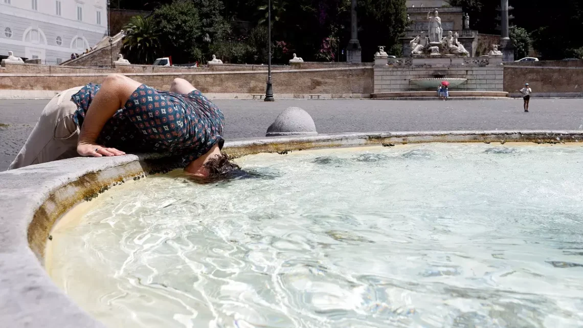 Italia mantiene alerta roja por ola de calor en Roma y más ciudades