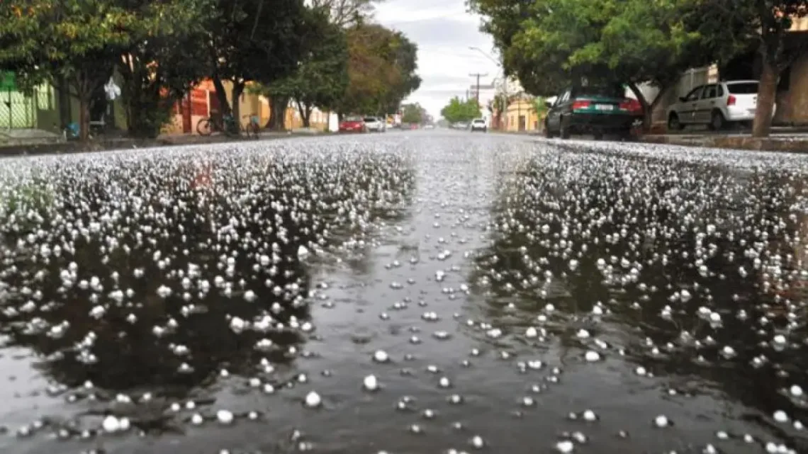 La Onda Tropical No. 8 Provocará Lluvias en Varios Estados de México