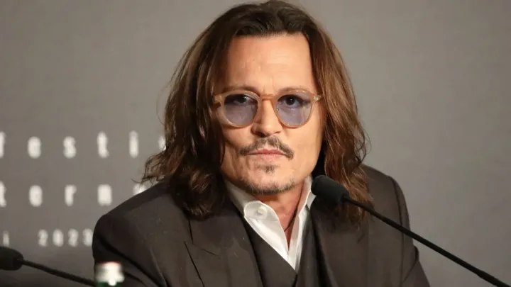  Johnny Depp Agradece a sus Fans por Mantener Viva su Carrera