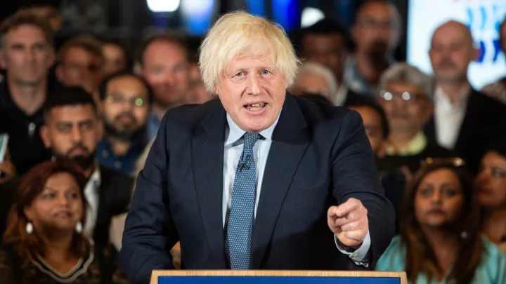 Boris Johnson Regresa a la Escena Política para Apoyar a Rishi Sunak en la Campaña Electoral