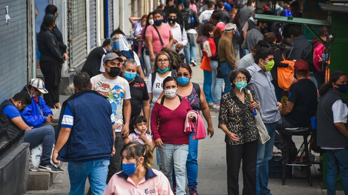 No hay alarma en México por aumento de casos de Covid-19 en Estados Unidos: infectólogo