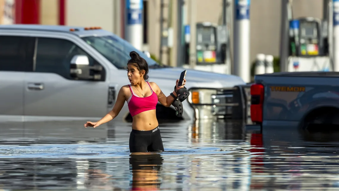  Huracán Beryl Deja Sin Electricidad a Millones en Texas