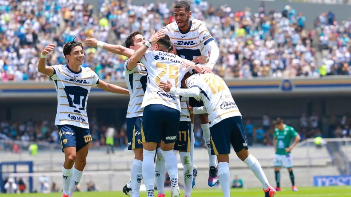 Pumas arrasa con León y lidera el Apertura 2024   