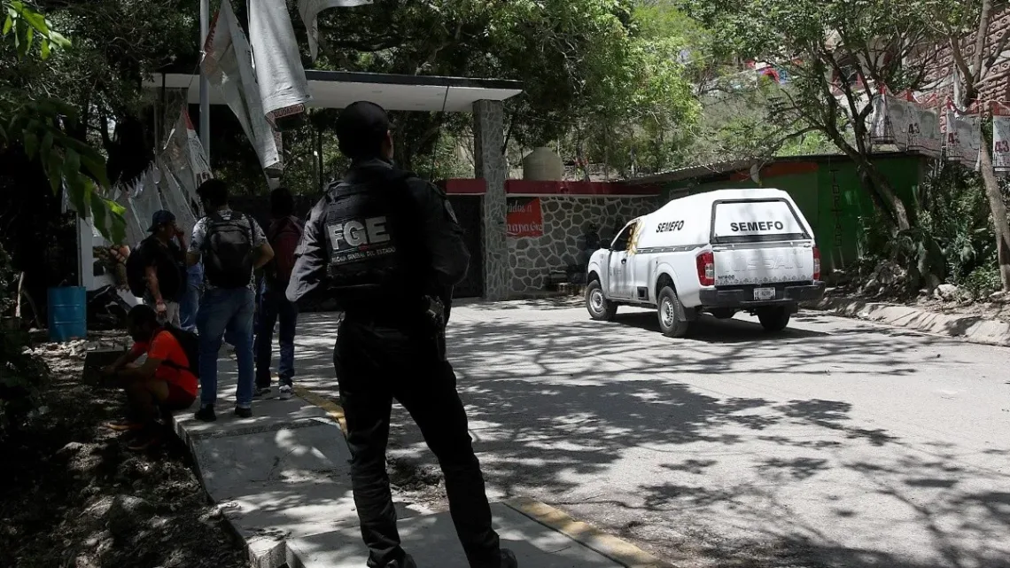 Explosión en Ayotzinapa Deja Un Estudiante Fallecido y Dos Heridos