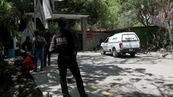Explosión en Ayotzinapa Deja Un Estudiante Fallecido y Dos Heridos