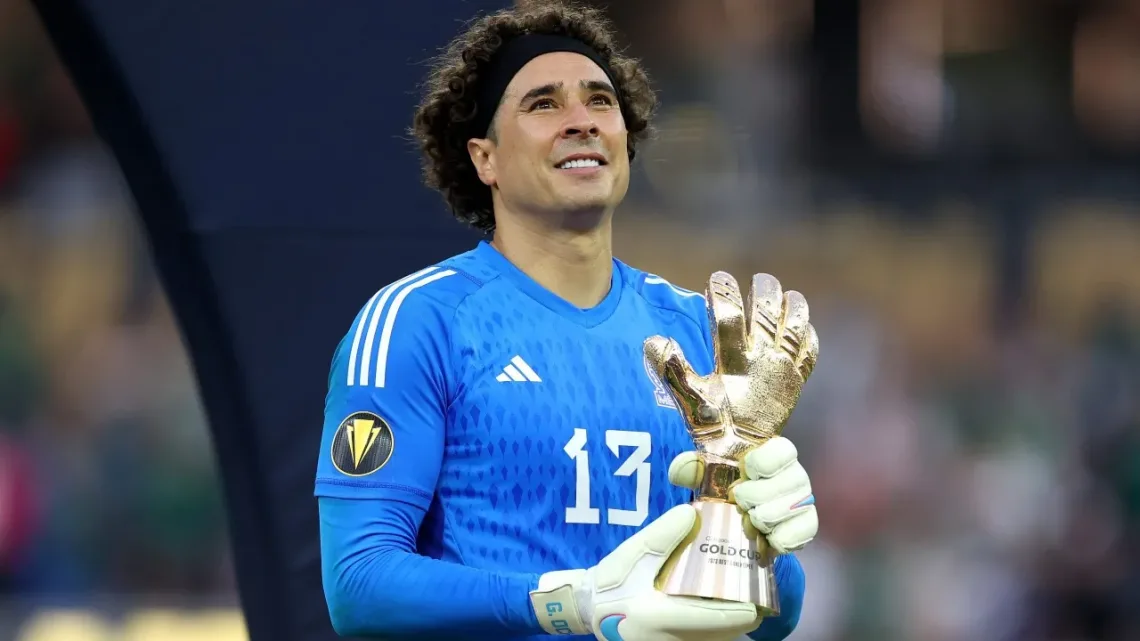 Espanyol apunta a Guillermo Ochoa para reforzar su arco en LaLiga