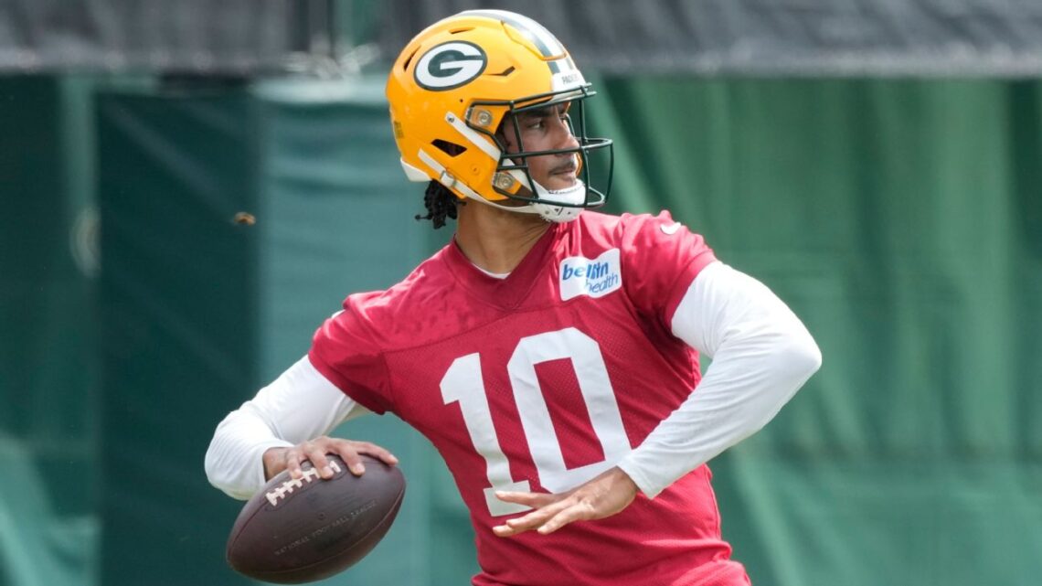 Extensiones millonarias para Tagovailoa y Love