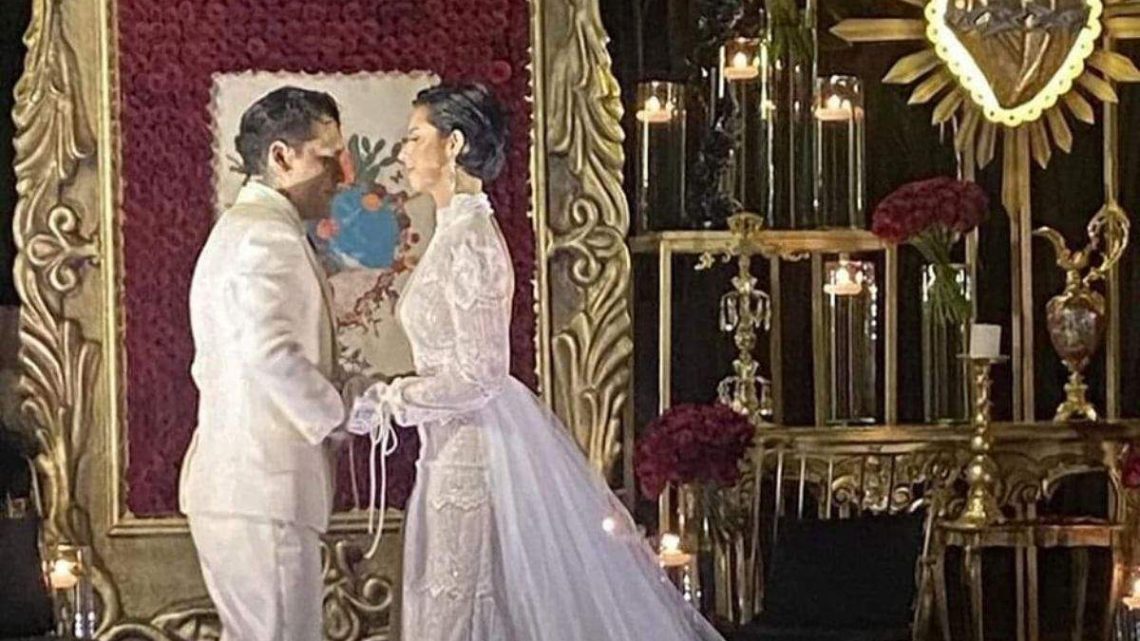 ¡SE CASAN EN SECRETO! Los detalles de la boda de Ángela Aguilar y Christian Nodal