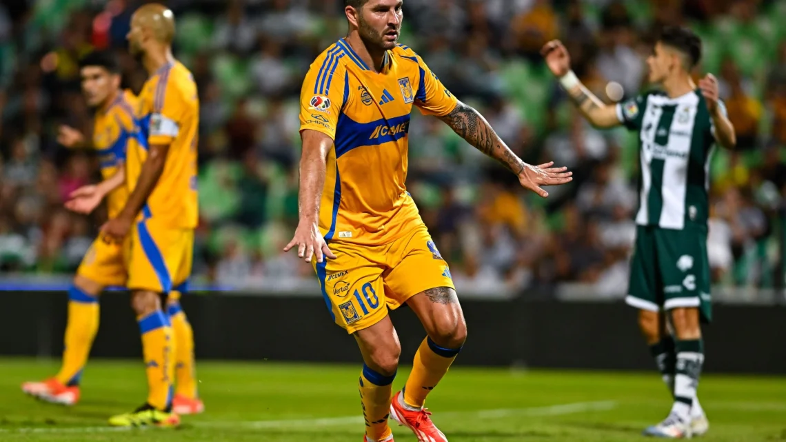 Tigres se impone 3-0 a Santos y mantiene su invicto en la Liga MX