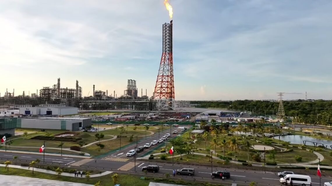 Refinería Dos Bocas Inicia Operaciones al 19% de Capacidad