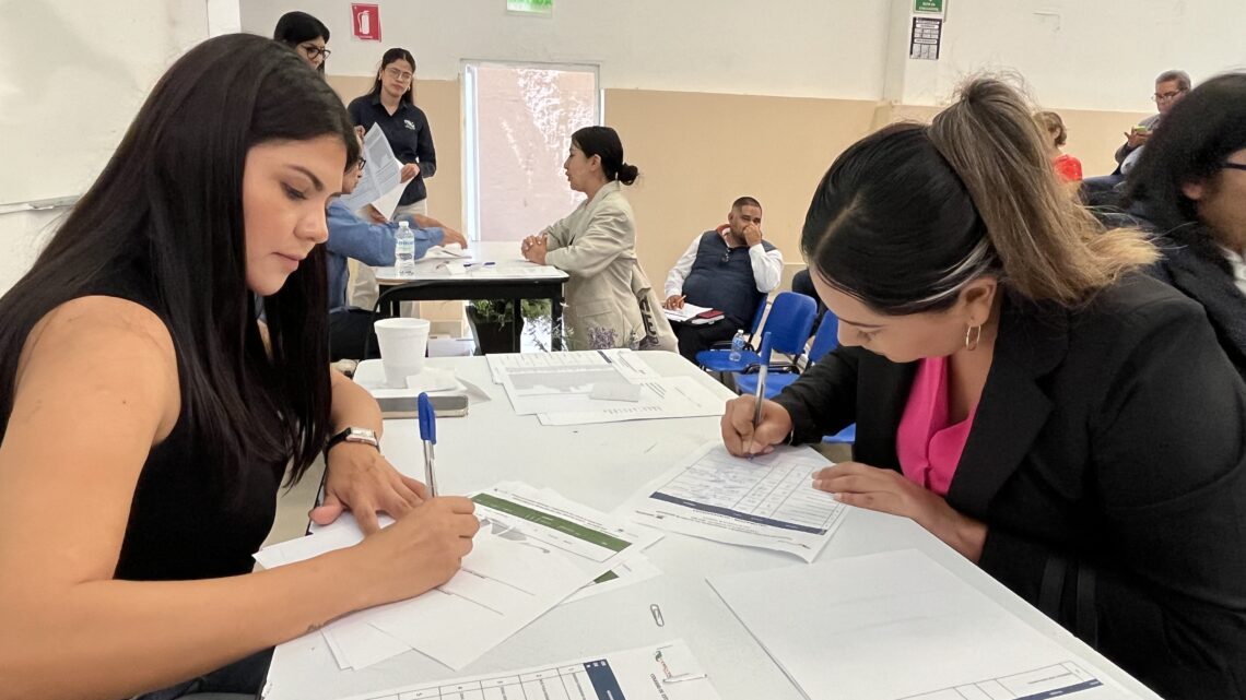 Asigna CECyTEQ paquetes de horas a docentes