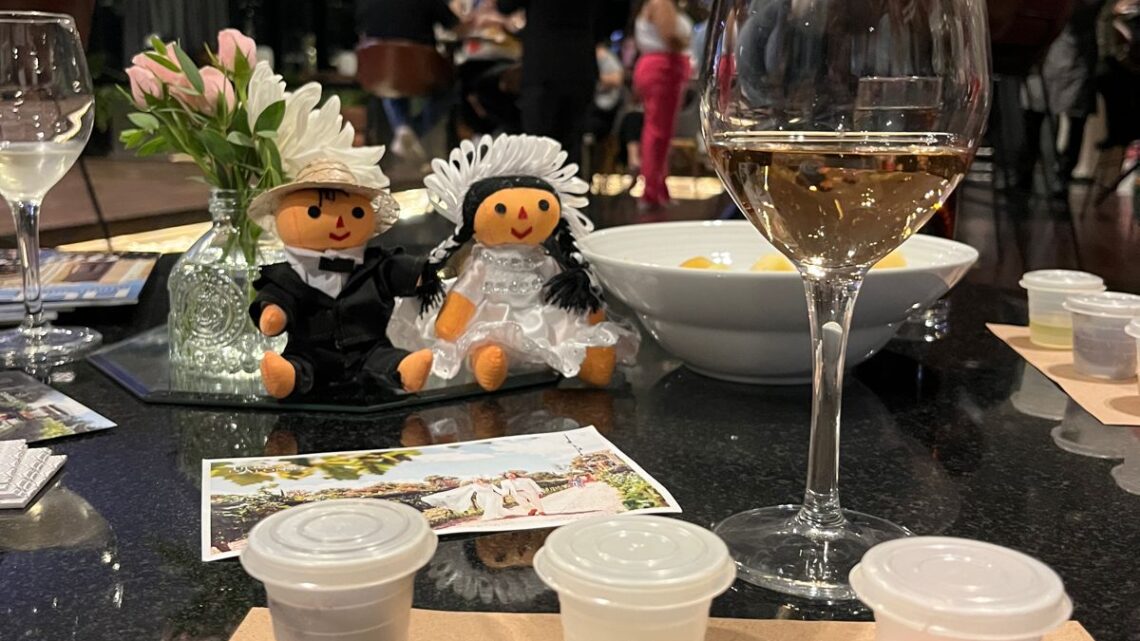 Promueve SECTUR turismo de romance en Guadalajara y Monterrey