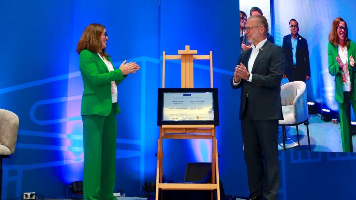 Titular de SEDESU inaugura Centro Tecnológico de Schunk México