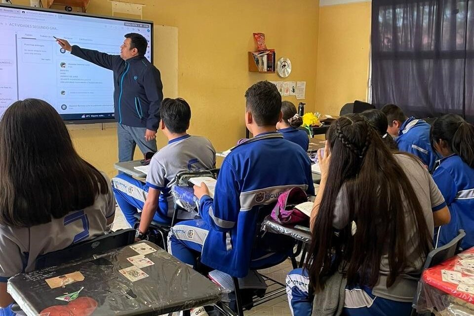 Arrancan actividades del nuevo ciclo escolar en dos mil 111 escuelas