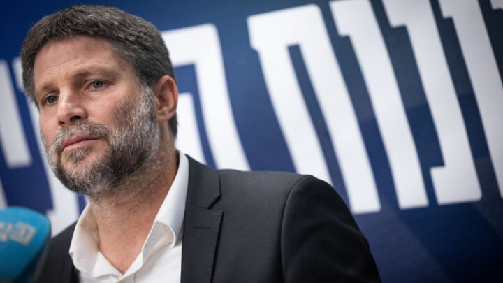 Ministro Israelí Justifica Bloquear Ayuda a Gaza Como Medida “Moral”