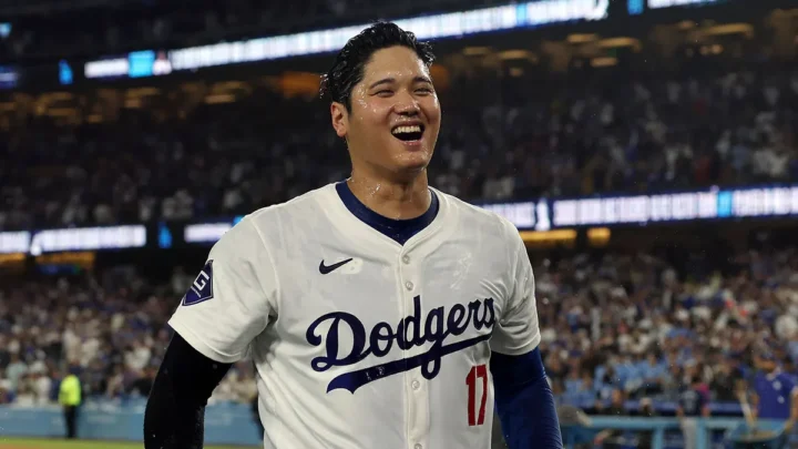 Shohei Ohtani establece un nuevo récord con 40-40 en MLB