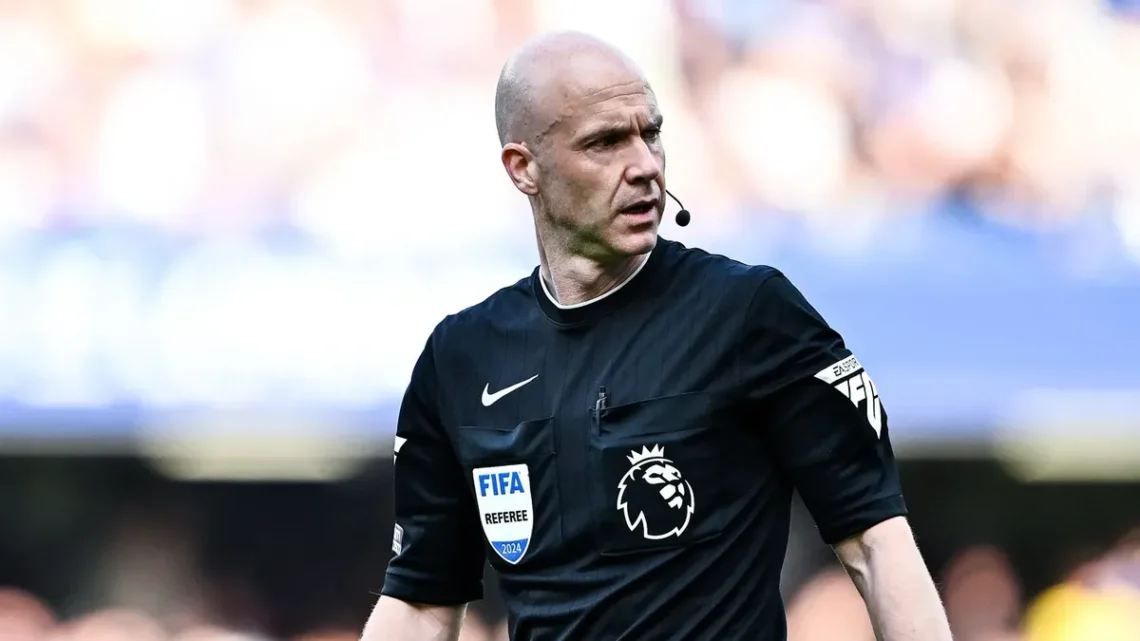 Premier League Impone Nueva Regla para los Árbitros