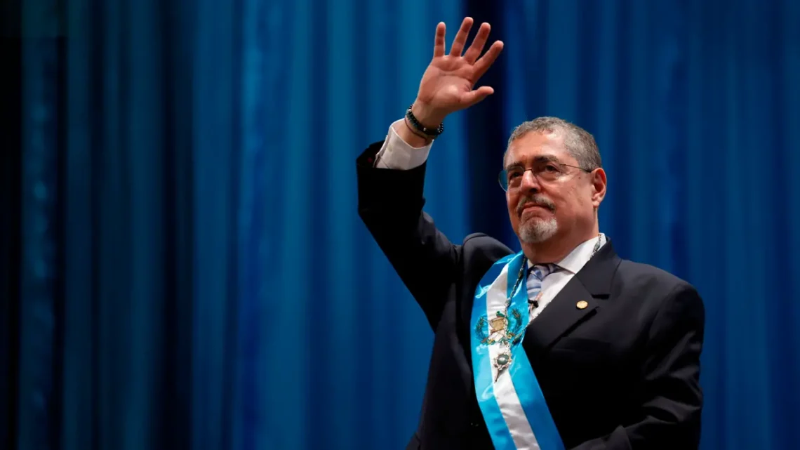 Fiscalía guatemalteca solicita retirar inmunidad al presidente Arévalo   