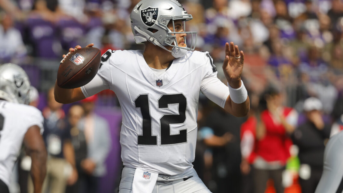 Raiders Definirán al Quarterback Titular Tras el Segundo Juego de Pretemporada