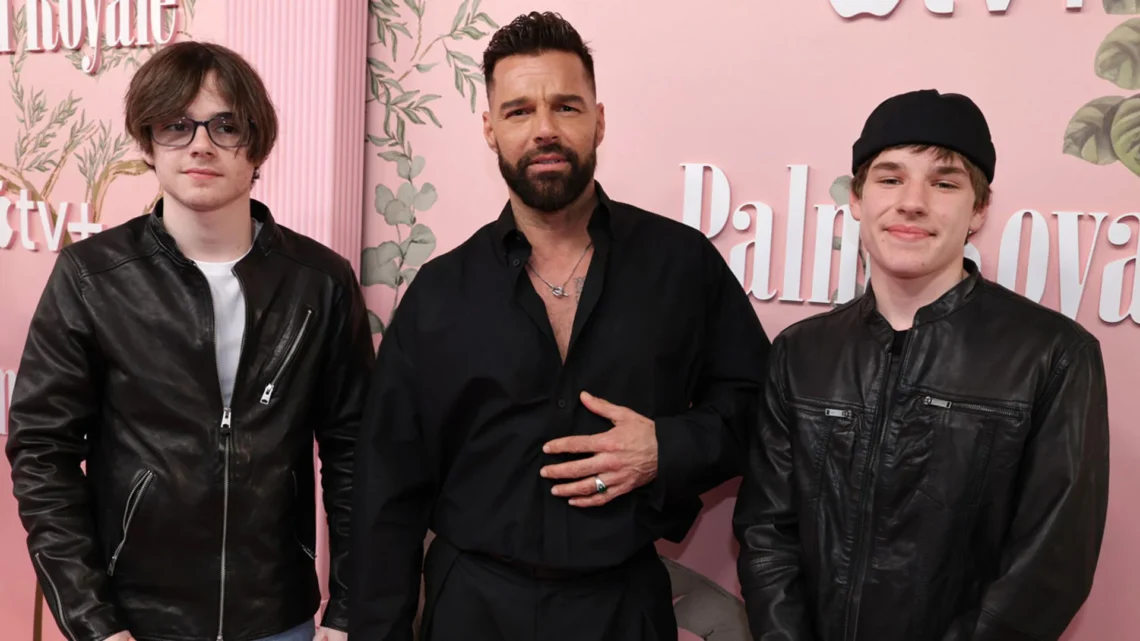 Ricky Martin revela que sus hijos mellizos son críticos severos con él