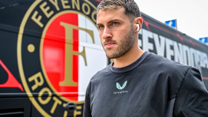 Nottingham Forest pone sobre la mesa una oferta millonaria por Santiago Giménez