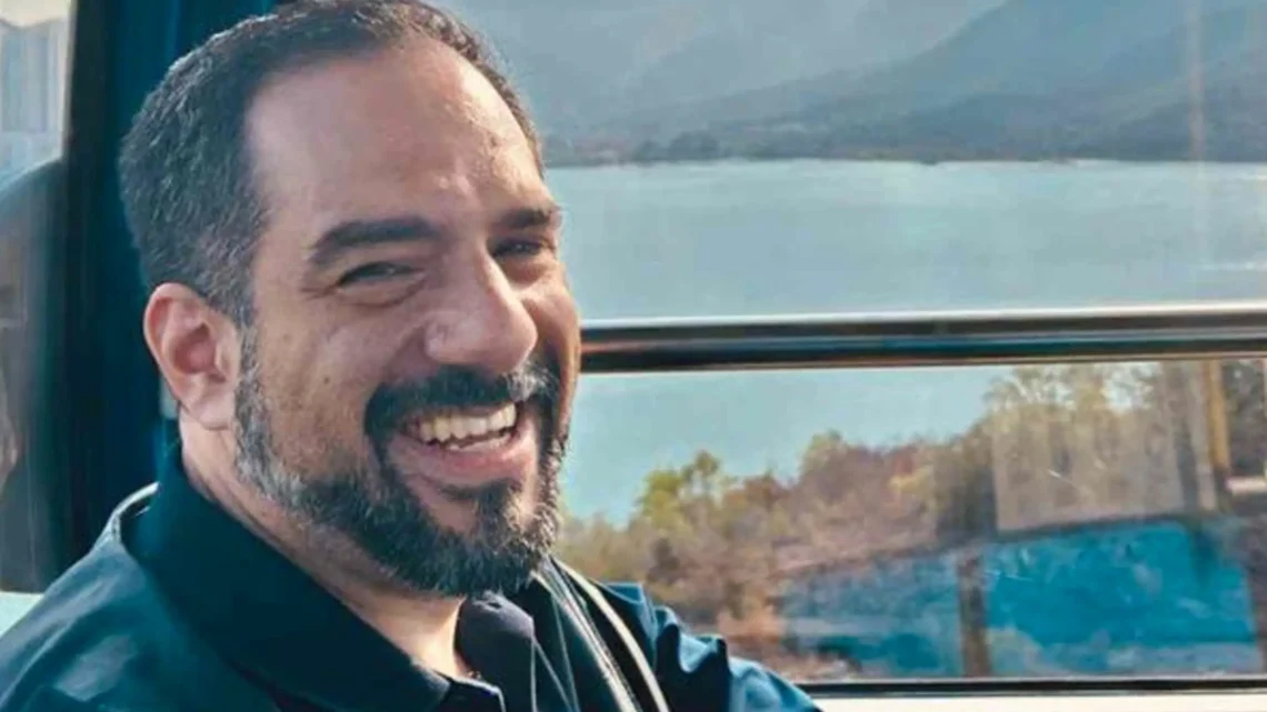 Manuel Guerrero deja Qatar tras persecución por su orientación sexual y VIH