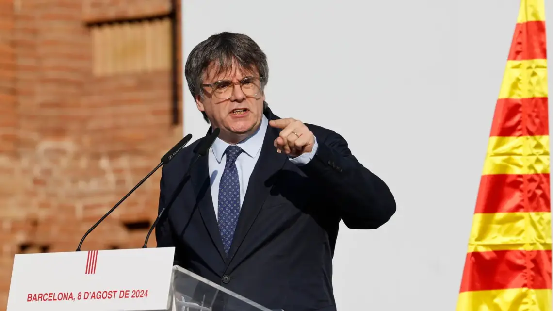 Puigdemont Regresa a España y Escapa de Nuevo Tras Discurso en Barcelona