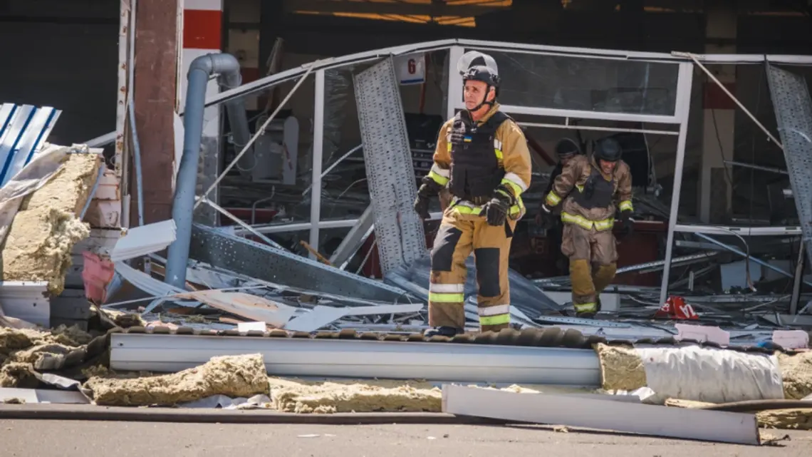 Ataque Ruso a Supermercado en Donetsk Deja al Menos 14 Muertos