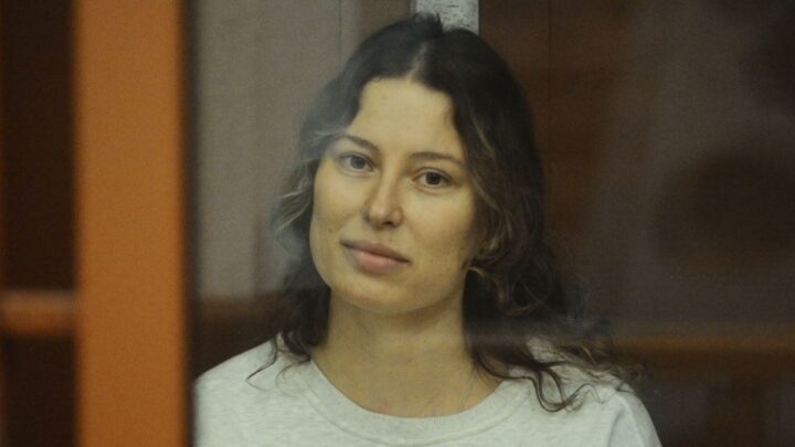 Ciudadana ruso-estadounidense condenada a 12 años por donar a ONG ucraniana