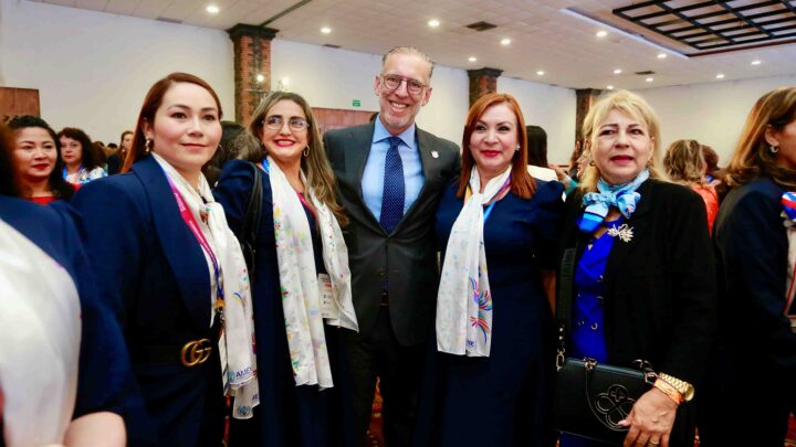 Destaca Marco Del Prete papel de las mujeres en la Economía Circular