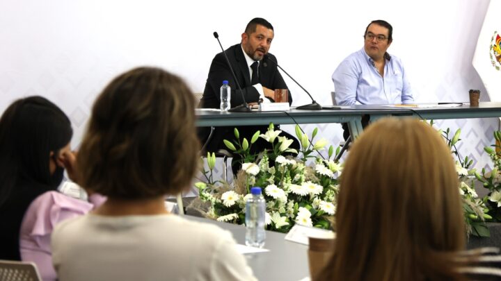 Comparece ante diputados locales, el secretario de Gobierno, Carlos Alcaraz