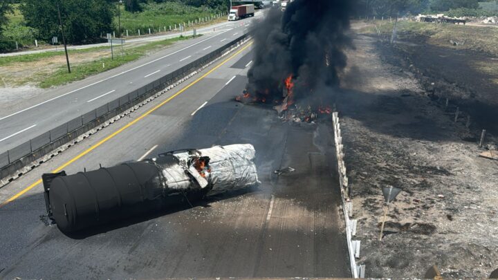 Explosión de pipa en Jalisco deja un muerto y tres heridos
