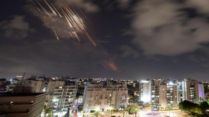 Hizbulá intensifica ataques tras la incursión israelí en Líbano