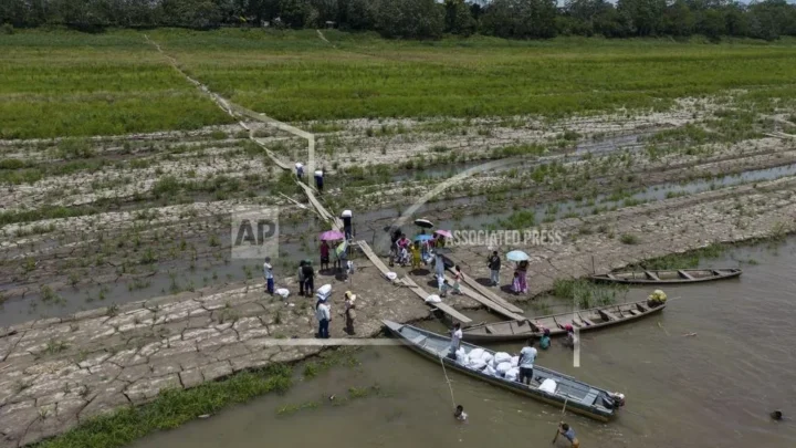 Sequía extrema en el Amazonas: comunidades indígenas enfrentan la crisis
