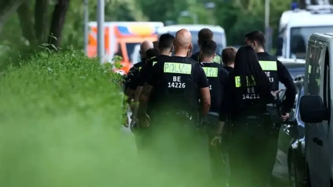 Explosivos son hallados en estación de tren de Berlín