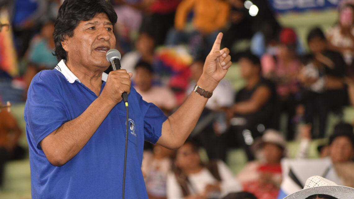 Evo Morales amenaza con bloqueos en Bolivia ante posible captura