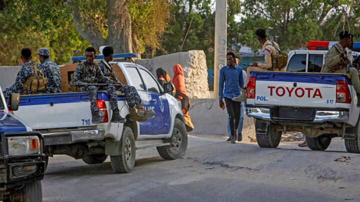 Siete muertos en ataque suicida en café de Somalia