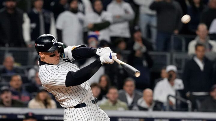 Yankees toman ventaja en la búsqueda de la Serie Mundial con un 2-0
