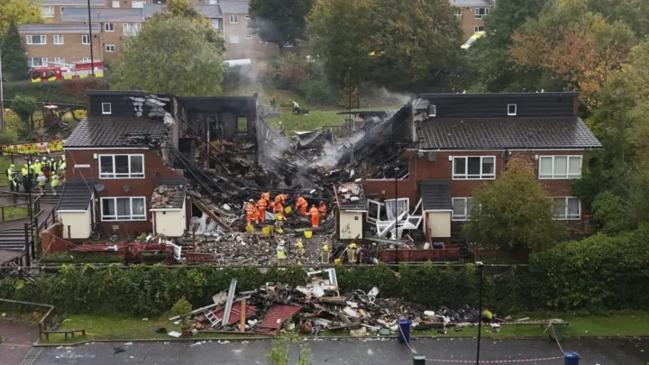 Tragedia en Inglaterra tras explosión de vivienda: un niño de 7 años pierde la vida