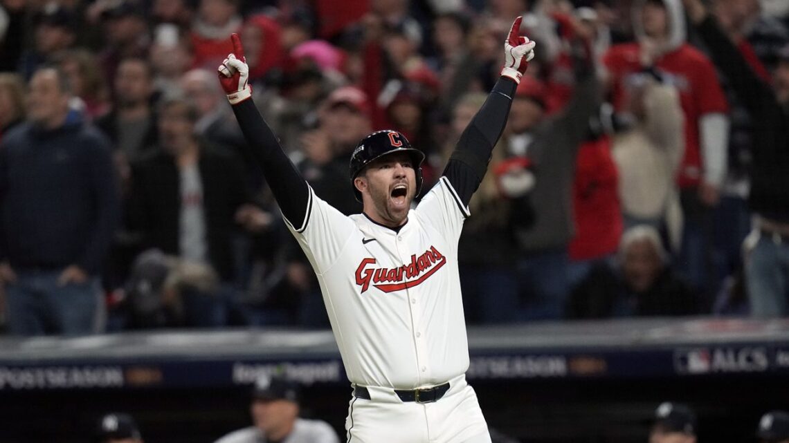Los Guardianes mantienen vivas sus esperanzas frente a los Yankees