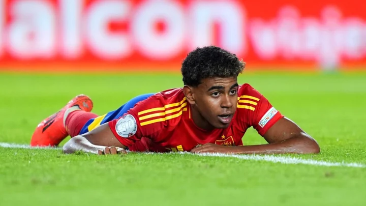 Lamine Yamal se baja de la Selección Española
