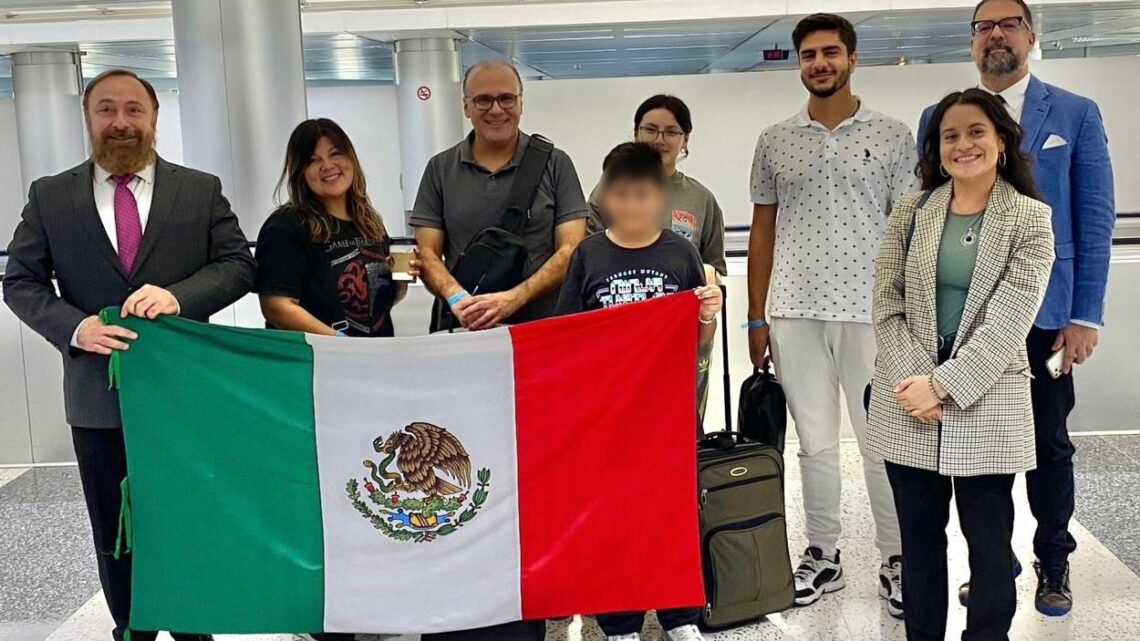 Seis mexicanos son evacuados de Líbano con apoyo internacional