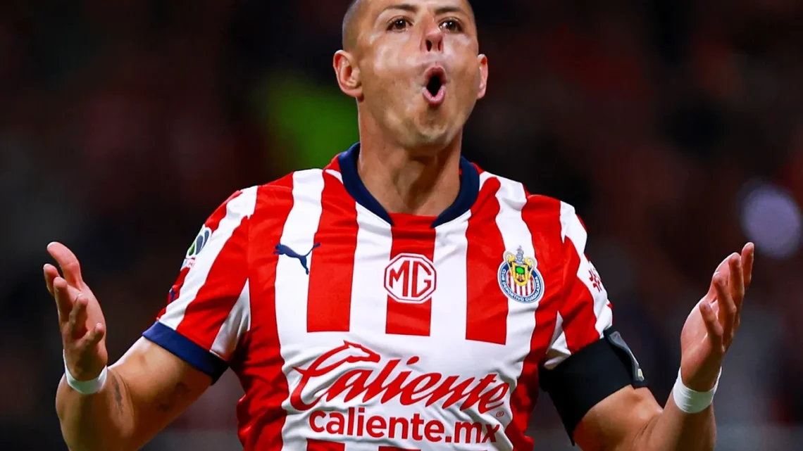“Chicharito” Hernández pide apoyo a los Chivahermanos para el Clásico Tapatío