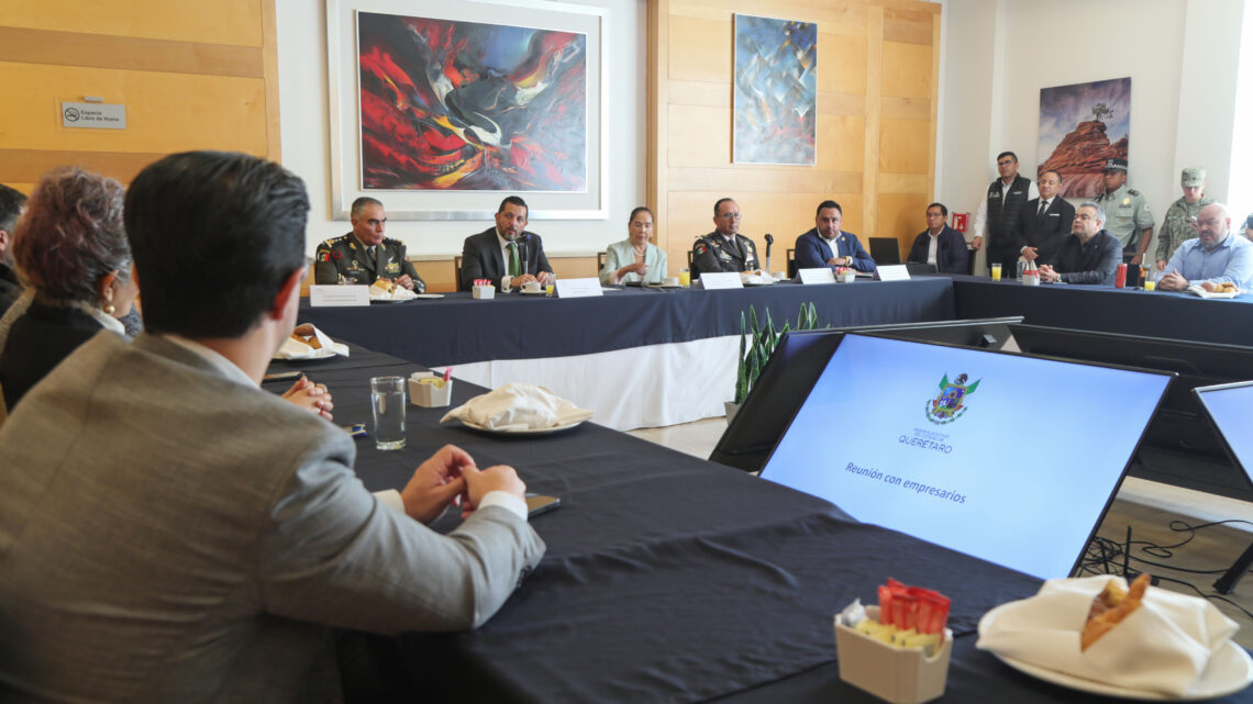 Autoridades y sector empresarial establecen diálogo con Ejército y Guardia Nacional
