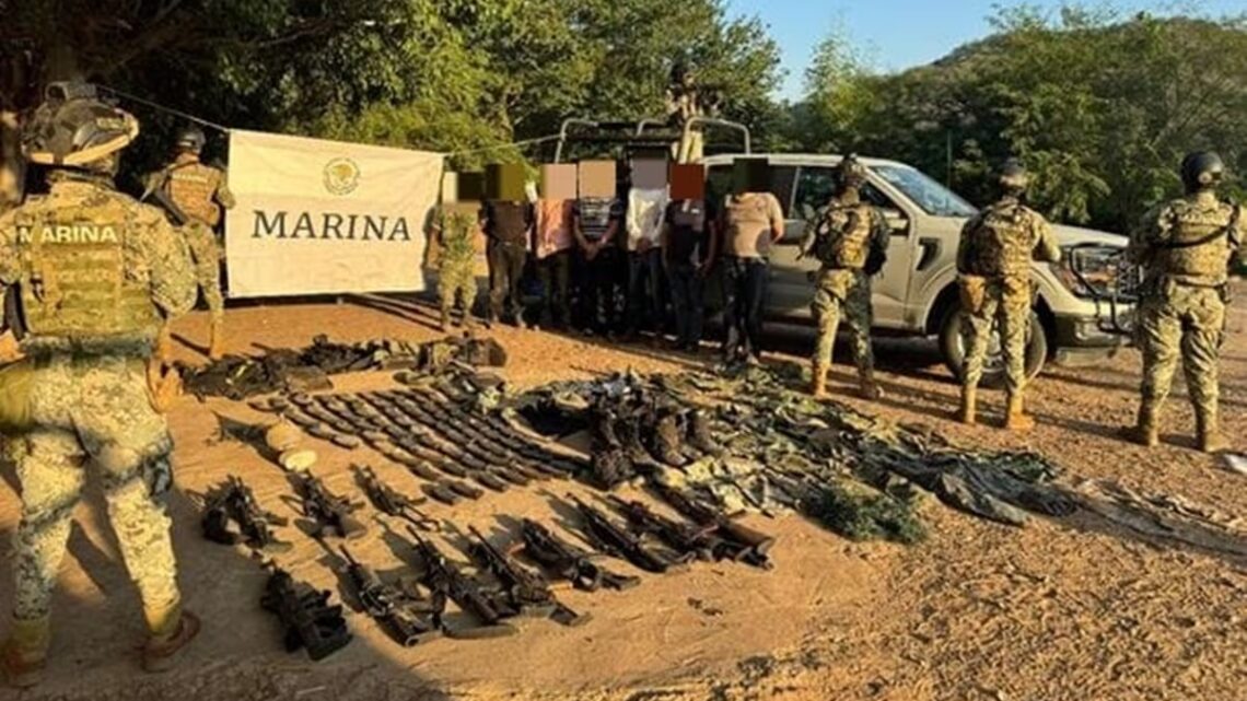 Operativos en Sinaloa aseguran armas, drogas y detienen a ocho personas