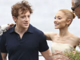 El romance de Ariana Grande y Ethan Slater deja daños colaterales