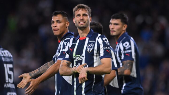 Rayados logra ventaja mínima sobre Pumas en la ida de los cuartos de final