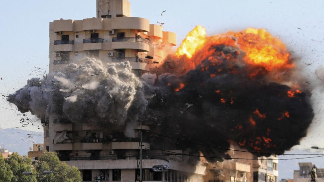 Israel ataca Beirut horas antes de votar acuerdo de alto el fuego