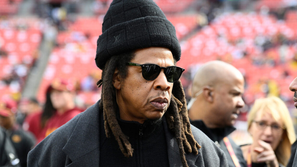 Jay-Z presenta contrademanda tras acusaciones de violación